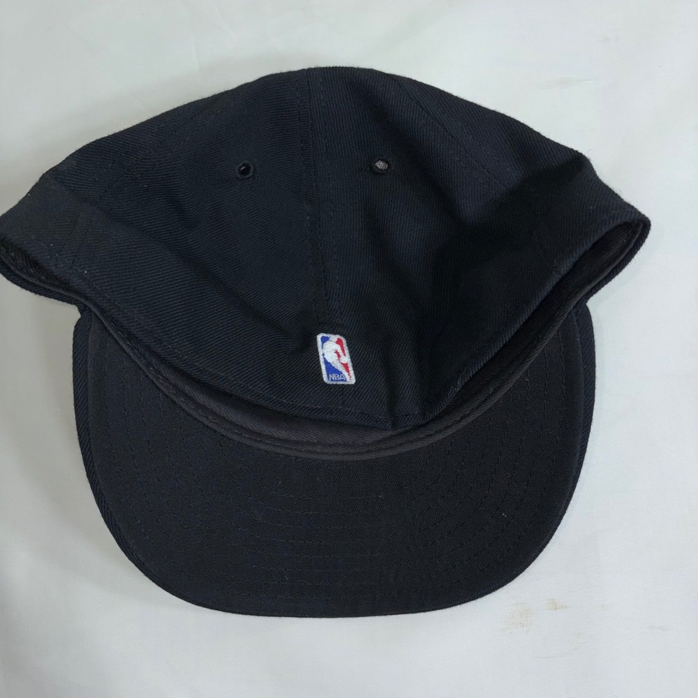 Vintage New Era Sacramento Kings NBA Fitted Hat Black Purple Silver Size 7 1/2 - Picture 8 of 16